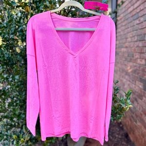 Lilly Pulitzer NWT Size L Finn V-neck Top Pelican Pink Long Sleeve